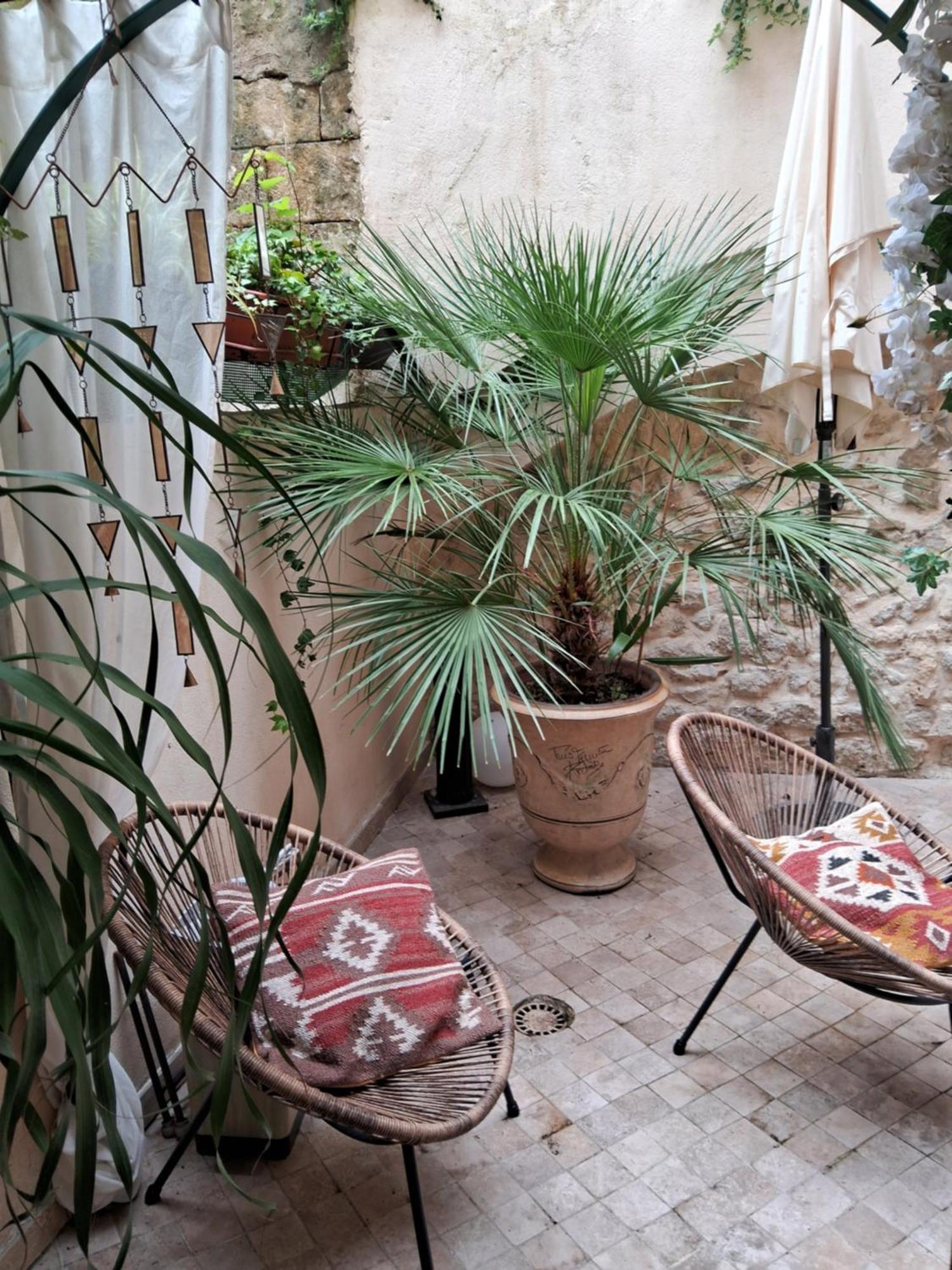 Le Clos Du Rouet Tarascon Exterior foto